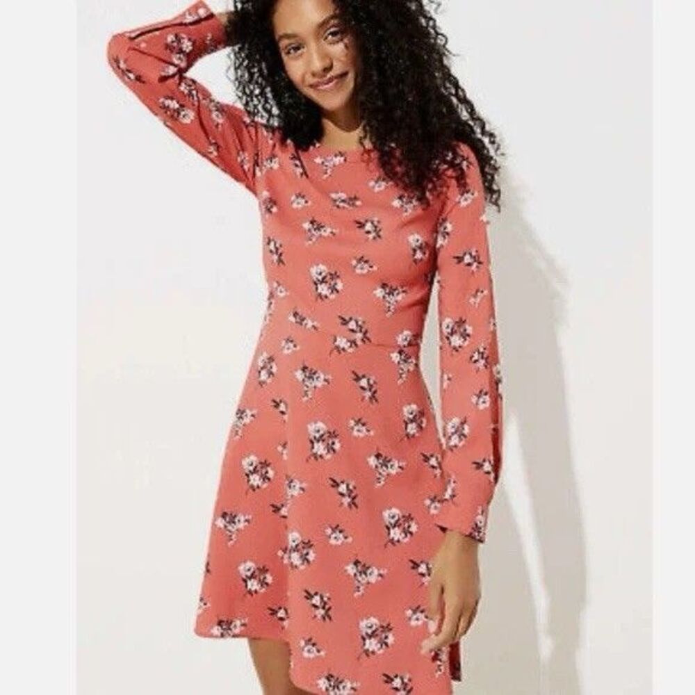 LOFT Floral Long Sleeve Fit & Flare Knee Length Dress Size 12 Salmon Pink EUC